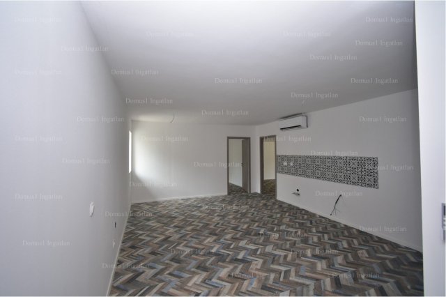 Eladó családi ház, Csepregen 28 M Ft, 3 szobás