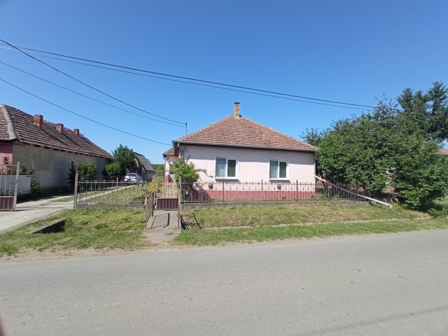 Eladó családi ház, Ricsén 8.5 M Ft, 3 szobás