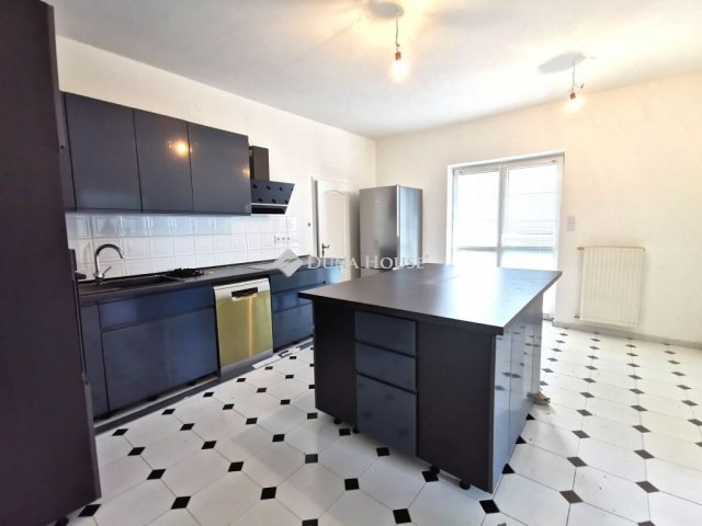Kiadó téglalakás, albérlet, Budakeszin 604 E Ft / hó, 5 szobás