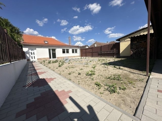 Eladó családi ház, Dunaharasztin 82.5 M Ft, 4 szobás