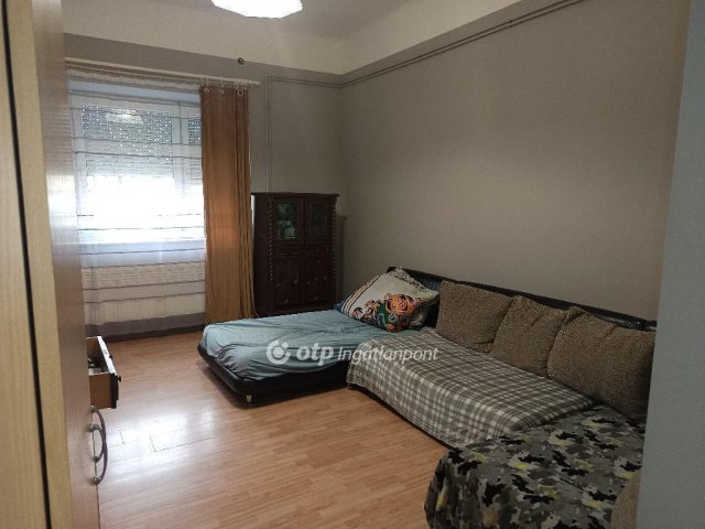Eladó téglalakás, Budapesten, XX. kerületben 55 M Ft, 1+2 szobás