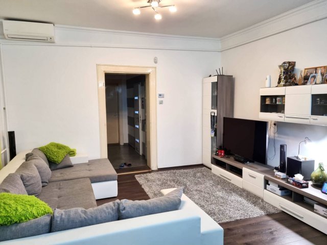 Eladó családi ház, Budapesten, XV. kerületben 86.9 M Ft