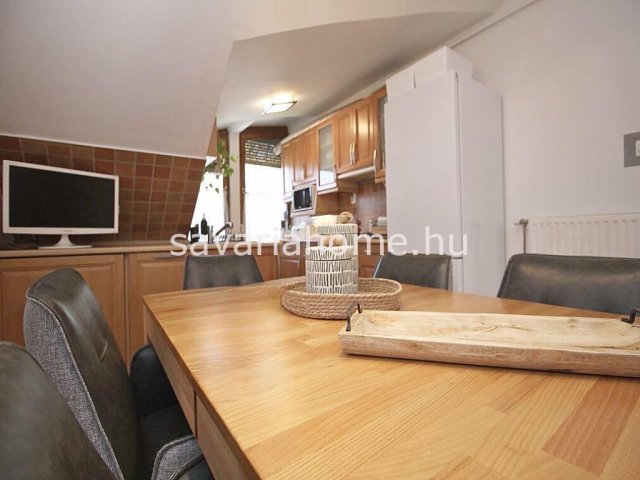 Eladó családi ház, Szombathelyen 85.9 M Ft, 5 szobás