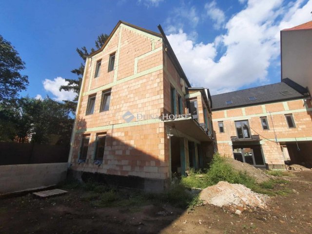 Eladó téglalakás, Jászberényben 46 M Ft, 2 szobás