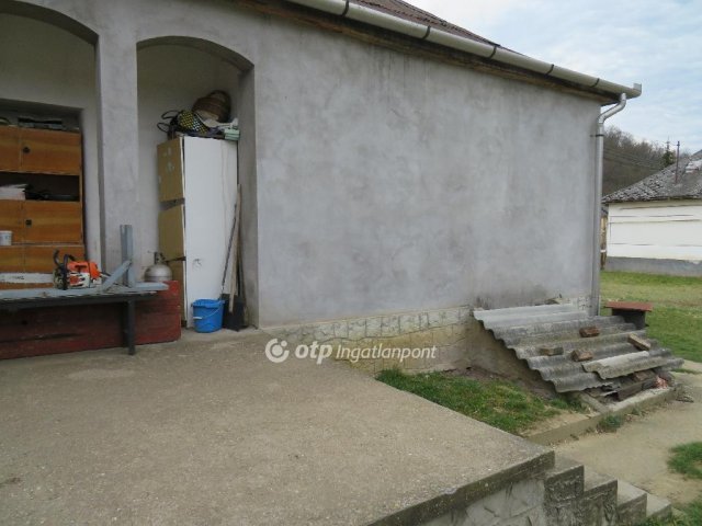 Eladó családi ház, Istenmezején 10.5 M Ft, 4 szobás