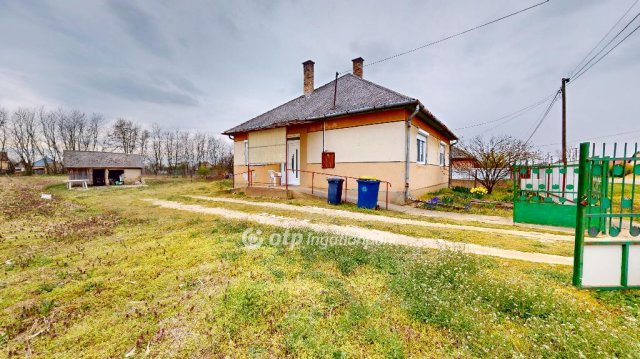 Eladó családi ház, Ófehértón 22.7 M Ft, 2+1 szobás