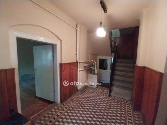 Eladó családi ház, Nyíregyházán 88 M Ft, 5 szobás