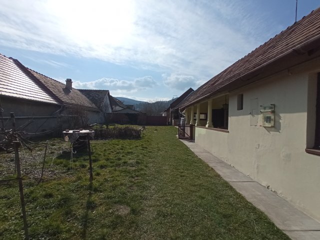 Eladó családi ház, Kisorosziban 39.5 M Ft, 2 szobás