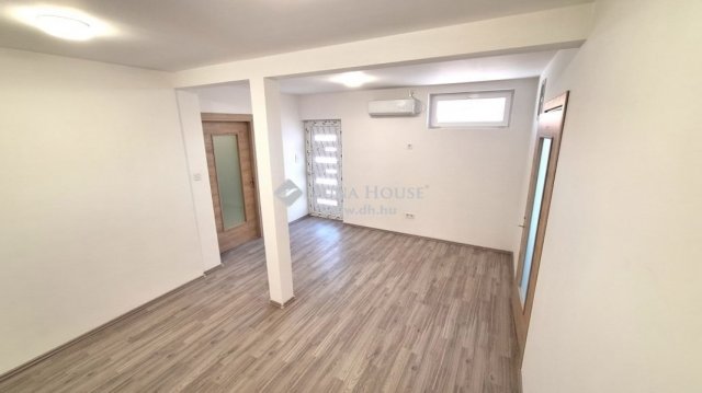 Eladó téglalakás, Albertirsán 33 M Ft, 2 szobás