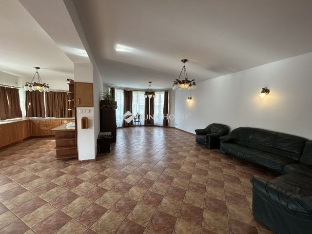 Eladó családi ház, Dabason 72.5 M Ft, 5 szobás