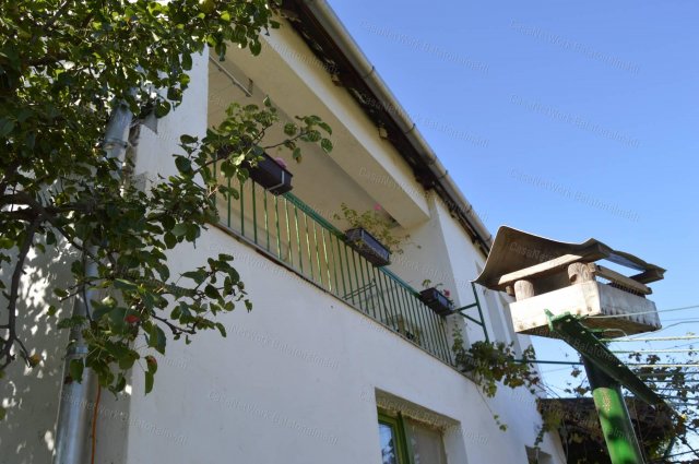 Eladó családi ház, Balatonalmádiban 95 M Ft, 3+2 szobás
