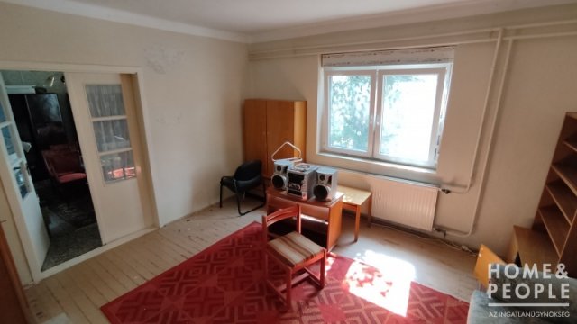 Eladó családi ház, Szegeden 38.99 M Ft, 3 szobás