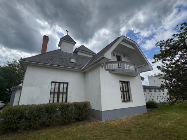 Eladó üzlethelyiség, Fülöpszálláson 299 M Ft
