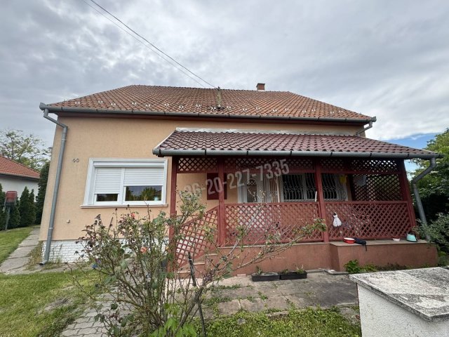 Eladó családi ház, Tökölön 99.9 M Ft, 2 szobás