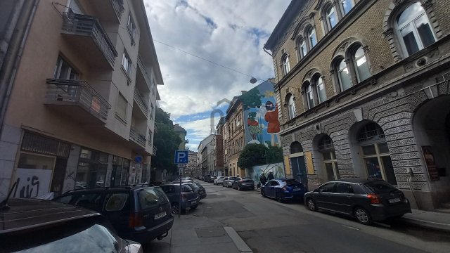 Eladó téglalakás, Budapesten, VII. kerületben 51.9 M Ft