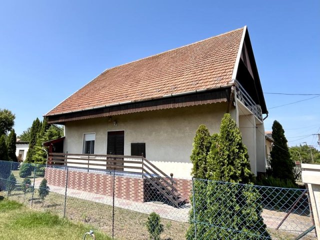 Eladó családi ház, Nagykátán 69 M Ft, 5 szobás