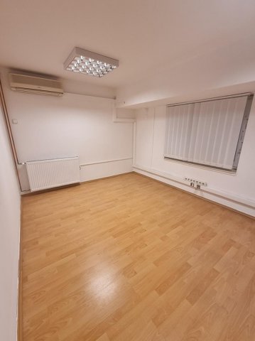 Kiadó iroda, Budapesten, IX. kerületben 80 E Ft / hó, 1 szobás