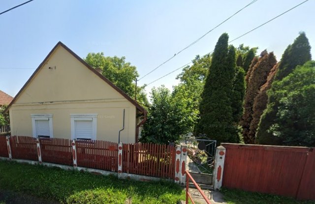 Eladó családi ház, Polgáron 14 M Ft, 2 szobás