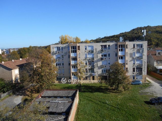 Eladó téglalakás, Sajószentpéteren 14.5 M Ft, 1+1 szobás