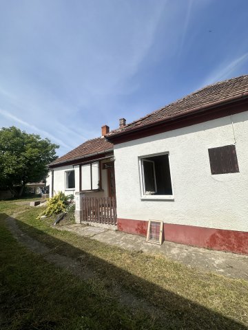 Eladó családi ház, Bősárkányon 29.9 M Ft