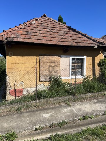 Eladó családi ház, Hangácson 3.5 M Ft, 2 szobás