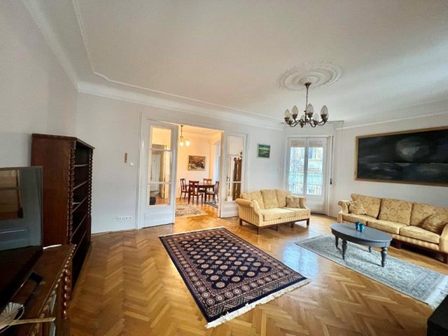 Eladó téglalakás, Budapesten, II. kerületben, Bimbó úton