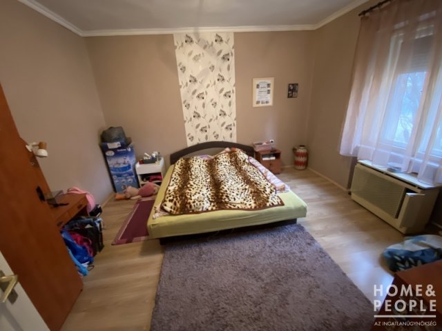 Eladó családi ház, Szegeden 43.99 M Ft, 3 szobás