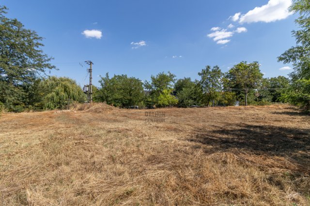 Eladó telek, Pázmándon 23.8 M Ft / költözzbe.hu