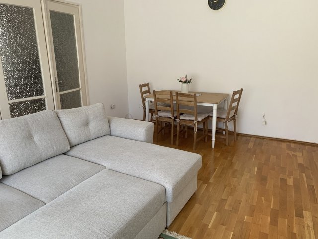 Kiadó téglalakás, albérlet, Budapesten, V. kerületben, 2 szobás