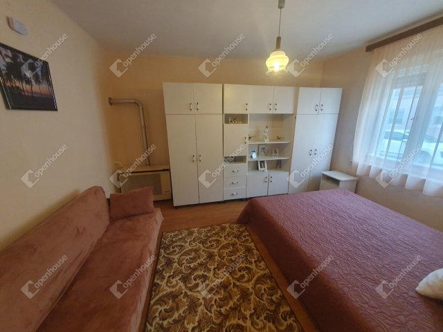Eladó családi ház, Kaposváron 18.9 M Ft, 2 szobás