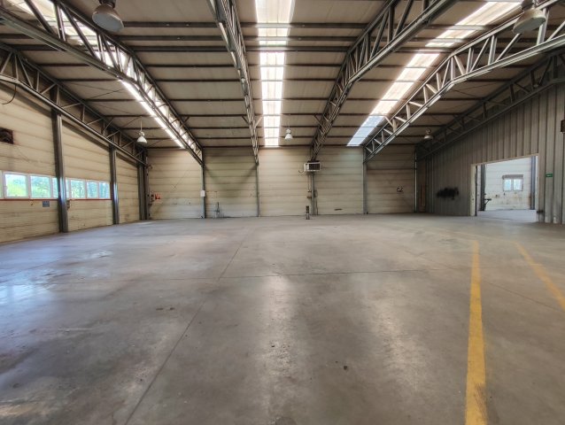 Kiadó ipari ingatlan, Iszkaszentgyörgyön 2900 E Ft / hó