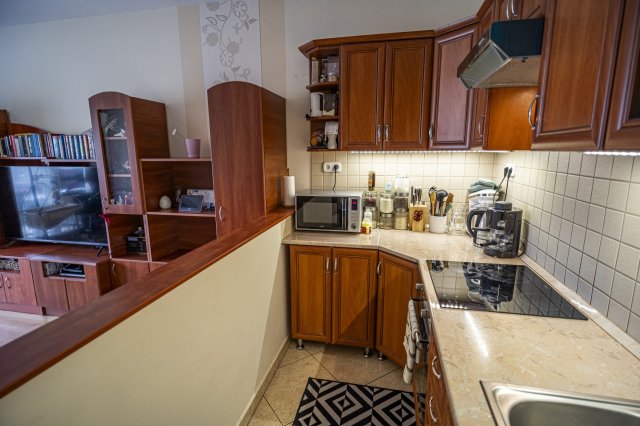 Kiadó téglalakás, albérlet, Győrött 180 E Ft / hó, 1+2 szobás
