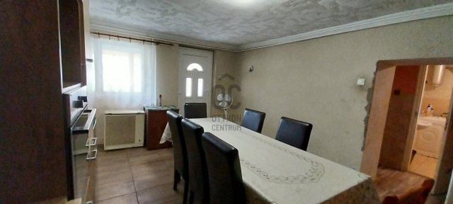 Eladó családi ház, Nagykőrösön 20 M Ft, 4 szobás