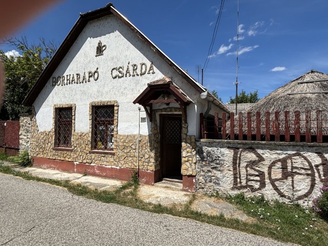 Eladó üzlethelyiség, Várpalotán 120 M Ft / költözzbe.hu