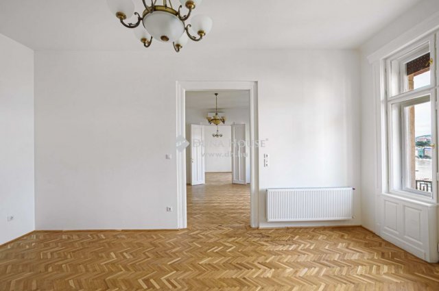 Eladó téglalakás, Budapesten, V. kerületben 499 M Ft, 4 szobás
