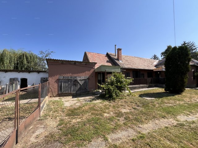 Eladó családi ház, Nagypeterden 13.9 M Ft, 3 szobás