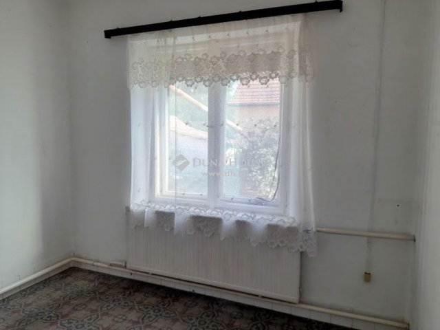 Eladó családi ház, Újkígyóson 9.99 M Ft, 2 szobás