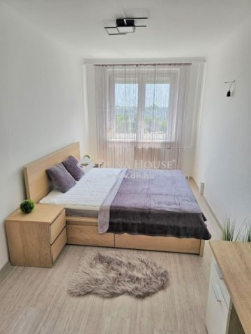 Eladó panellakás, Budapesten, XXI. kerületben 54.99 M Ft