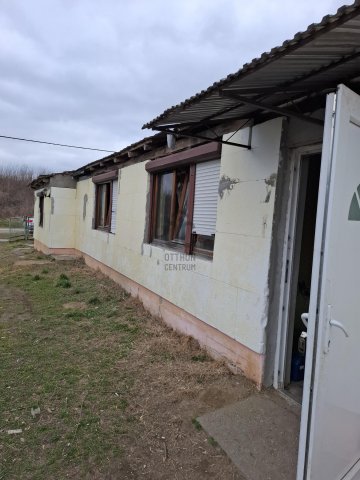 Eladó családi ház, Inkén 11 M Ft, 3 szobás