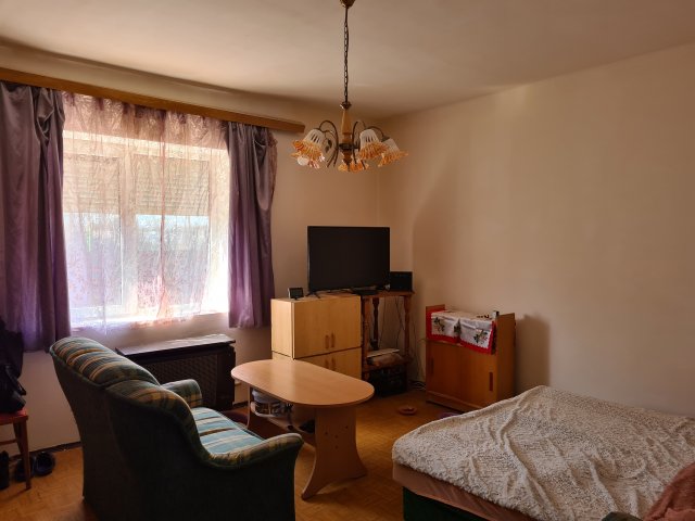 Eladó családi ház, Örkényen 27 M Ft, 2 szobás
