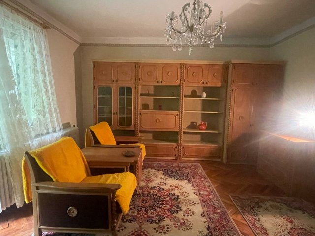 Eladó családi ház, Debrecenben 165 M Ft, 8 szobás