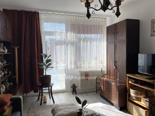 Eladó téglalakás, Kazincbarcikán 18.8 M Ft, 1+2 szobás