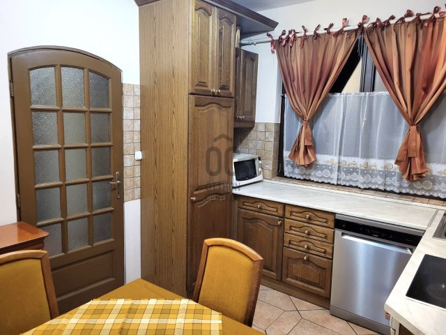 Kiadó ikerház, albérlet, Budapesten, III. kerületben, 3 szobás