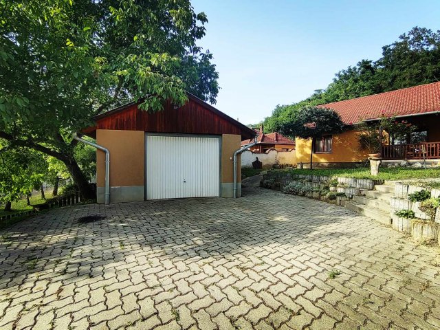 Eladó családi ház, Bonyhádon, Bartók Béla utcában 42 M Ft