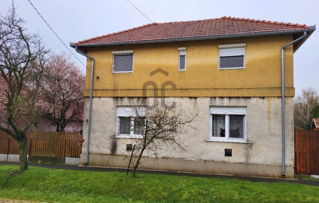 Eladó családi ház, Marcaliban 44.99 M Ft, 6 szobás