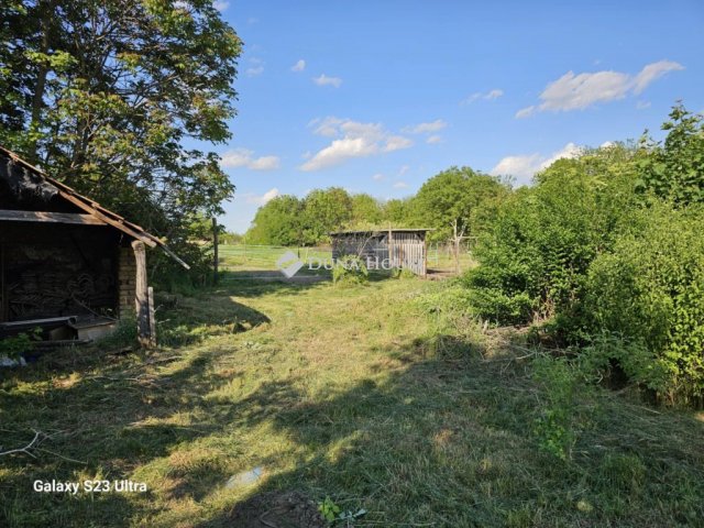 Eladó családi ház, Téten 19.99 M Ft, 3 szobás
