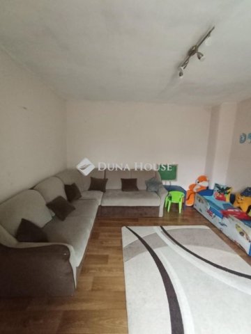 Eladó családi ház, Üllőn 40 M Ft, 4 szobás