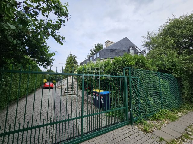 Eladó ikerház, Budapesten, XXII. kerületben 179 M Ft, 5+1 szobás