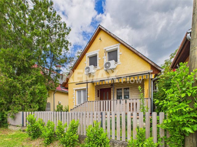 Eladó családi ház, Orfűn 49 M Ft, 4 szobás