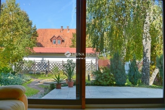 Eladó családi ház, Kecskeméten 165 M Ft, 6 szobás
